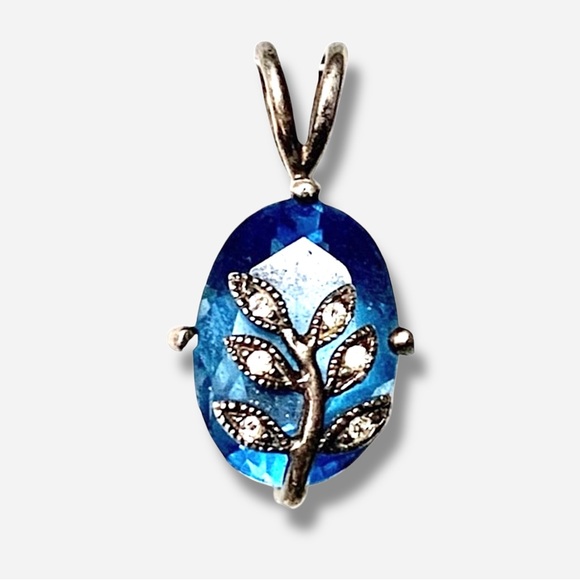 🌸Pendant🌸 925 Sterling Silver Avon